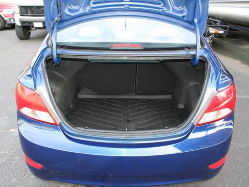 Used 2016 Hyundai Accent SE FWD image 22