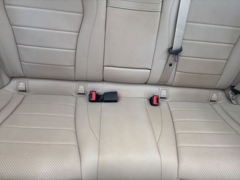 Used 2022 Mercedes-Benz GLC 300 w/ Premium Package Lite image 25