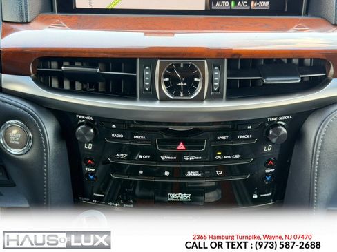 Used 2017 Lexus LX 570 4WD image 27