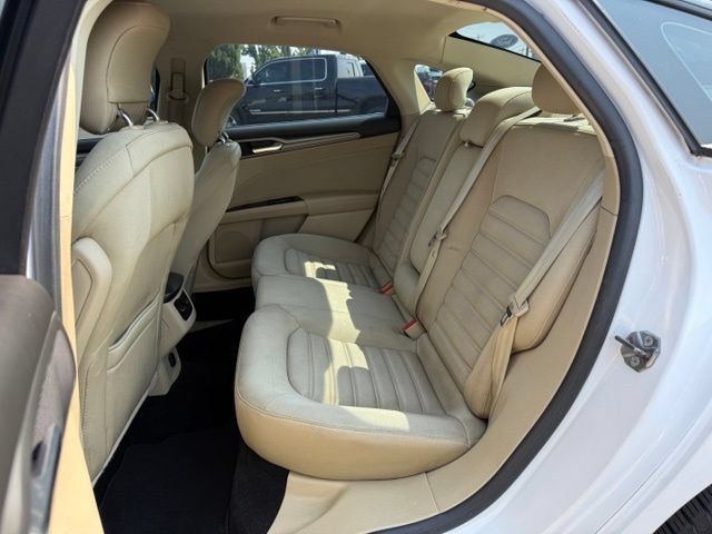 Used 2013 Ford Fusion SE FWD image 10