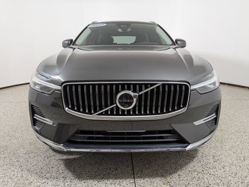 Used 2022 Volvo XC60 B6 Inscription w/ Advanced Package image 2