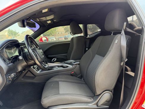 Used 2021 Dodge Challenger SXT RWD image 15