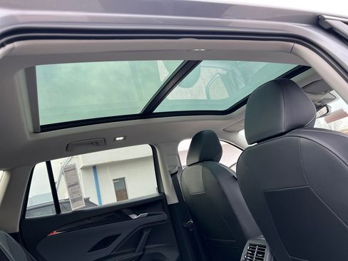 New 2026 Volkswagen Tiguan SE image 15