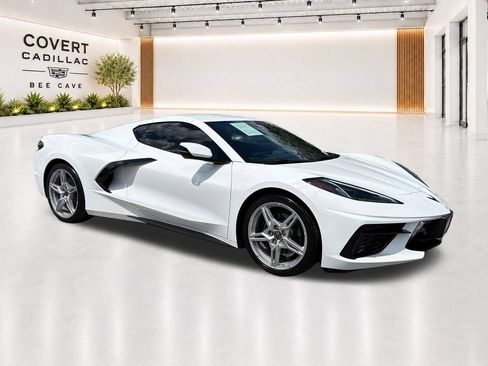 Used 2024 Chevrolet Corvette Stingray Coupe RWD image 1
