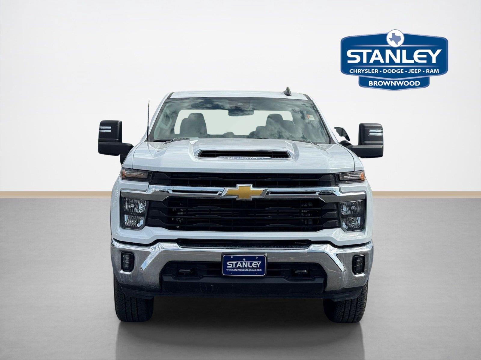Used 2025 Chevrolet Silverado 2500 LT w/ Convenience Package AWD/4WD image 2