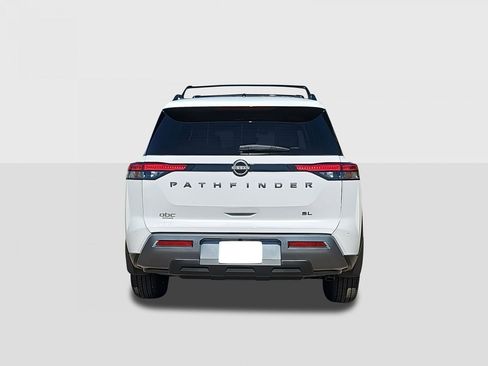 New 2026 Nissan Pathfinder SL FWD image 6