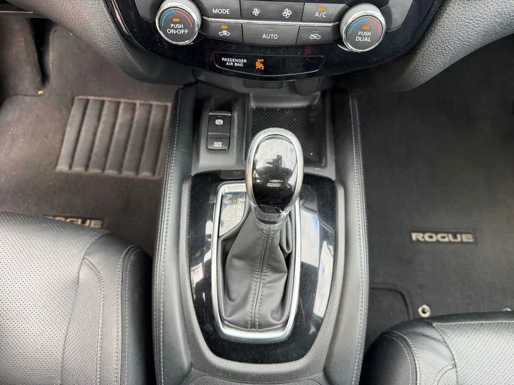 Used 2019 Nissan Rogue SL w/ Premium Package AWD/4WD image 28