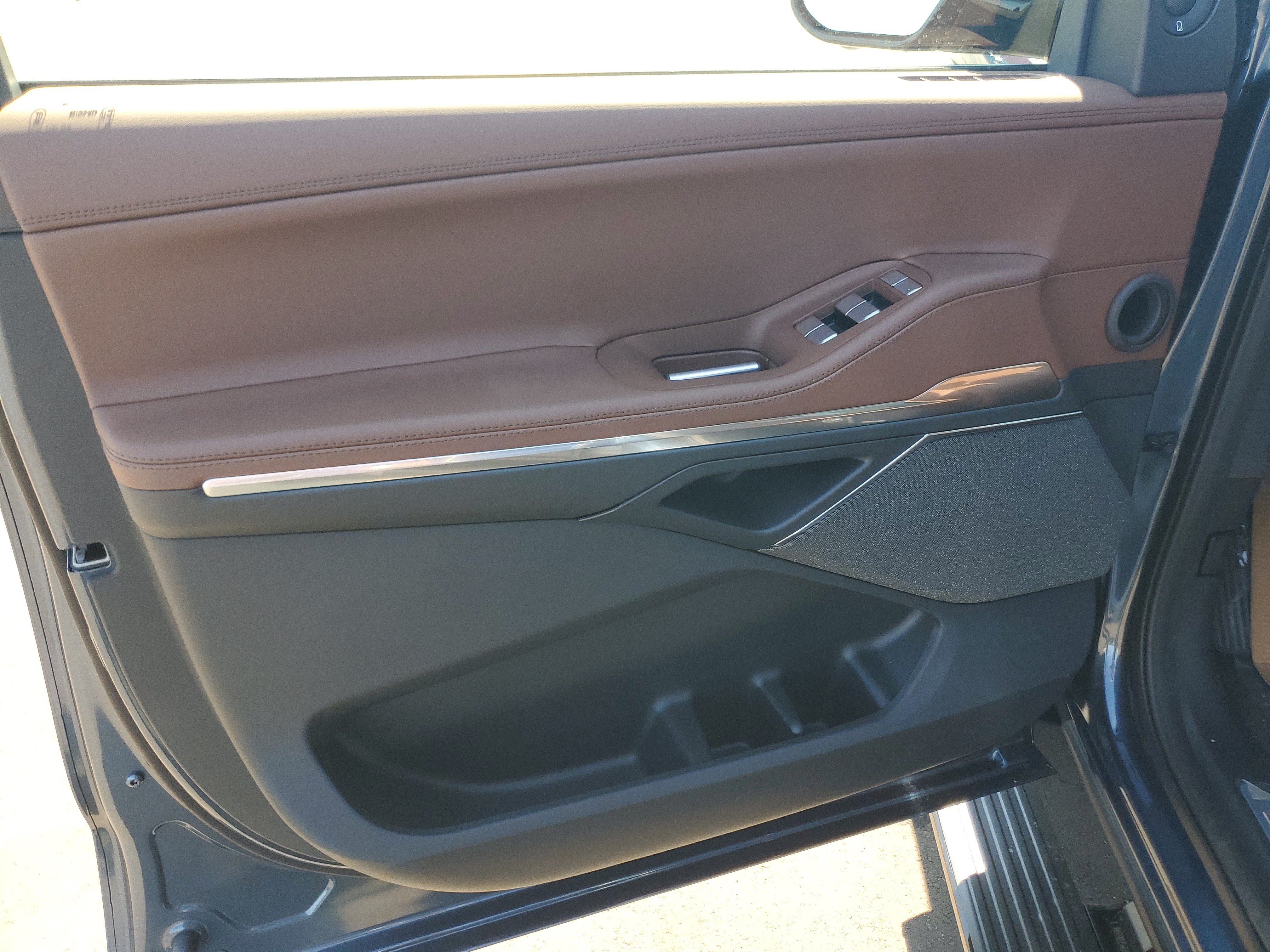 New 2027 Lincoln Navigator L Reserve AWD/4WD image 8