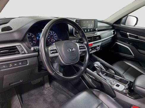 Certified 2021 Kia Telluride LX image 9