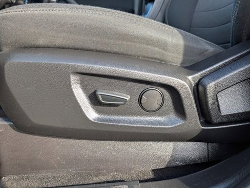 Used 2019 Ford Ranger XLT w/ Equipment Group 302A Luxury image 19