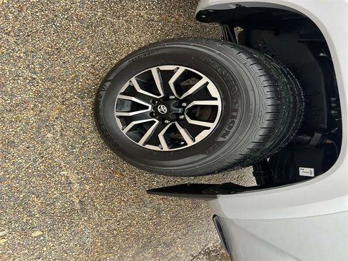 Certified 2021 Toyota Tacoma TRD Sport image 11