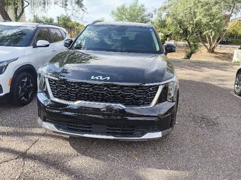 Certified 2025 Kia Sorento S w/ Panoramic Sunroof Package FWD image 25