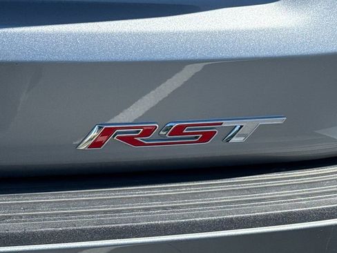 Used 2025 Chevrolet Suburban RST RWD image 13