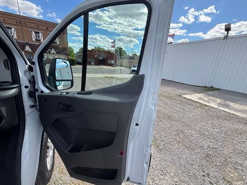 Used 2025 Ford Transit 350 XLT RWD image 11