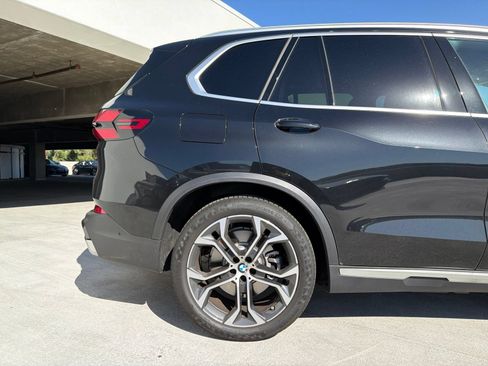 Used 2026 BMW X5 xDrive50e w/ Premium Package AWD/4WD image 5