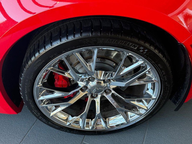 Used 2016 Chevrolet Corvette Z06 w/ 3LZ Preferred Equipment Group RWD image 5