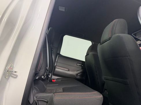 Used 2023 Nissan Frontier Pro-X w/ Technology Package image 29