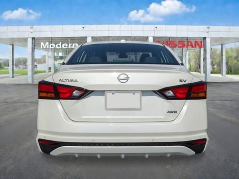 New 2026 Nissan Altima 2.5 SV AWD/4WD image 4