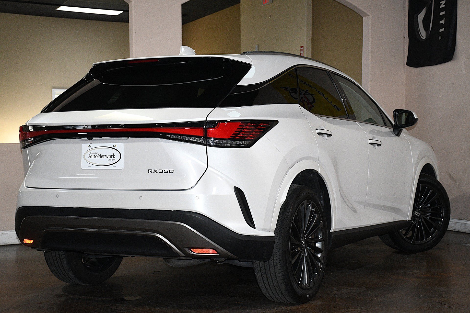 Used 2024 Lexus RX 350 Premium w/ Accessory Package (K3) FWD image 5