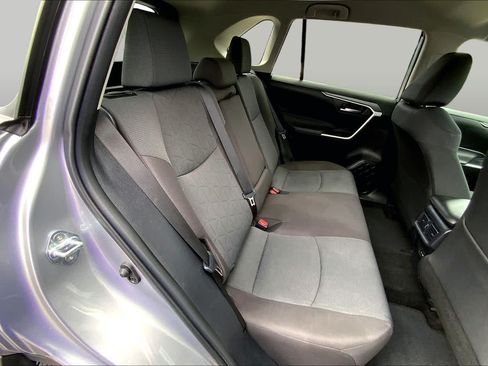 Used 2025 Toyota RAV4 XLE FWD image 20