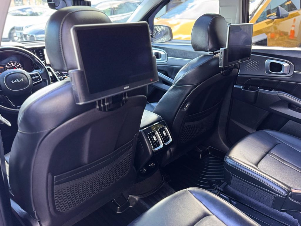 Used 2022 Kia Sorento SX AWD/4WD image 21
