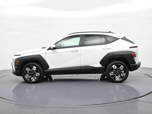Used 2025 Hyundai Kona SEL AWD/4WD image 9