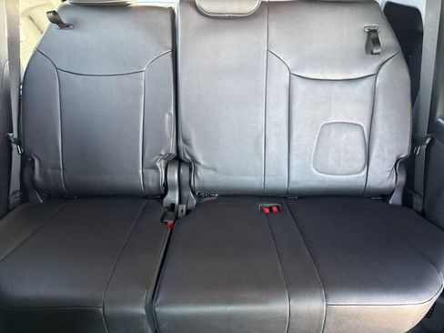 Used 2025 Toyota Sienna XLE Woodland Edition AWD/4WD image 19
