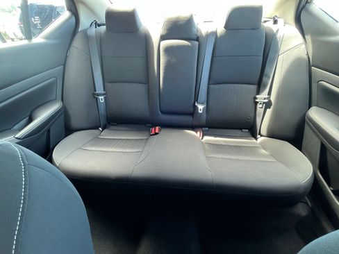 Used 2025 Nissan Altima 2.5 SV FWD image 34