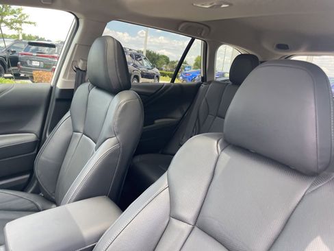 Used 2025 Subaru Outback Touring w/ Popular Package #2 AWD/4WD image 18