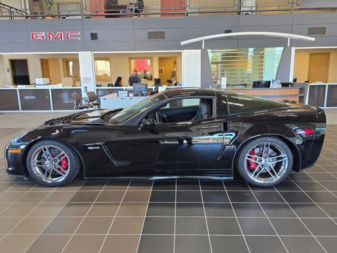 Used 2008 Chevrolet Corvette Z06 w/ Preferred Equipment Group image 4