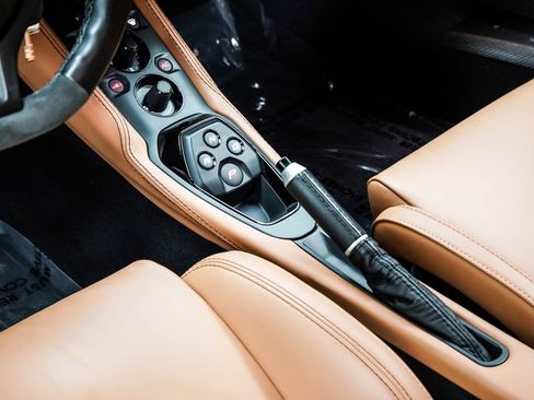 Used 2020 Lotus Evora RWD image 19