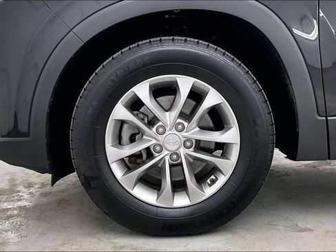 Used 2019 Hyundai Santa Fe SEL AWD/4WD image 10