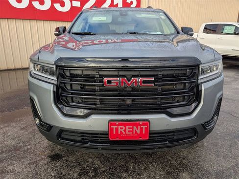 Certified 2023 GMC Acadia SLE w/ Driver Convenience Package image 7