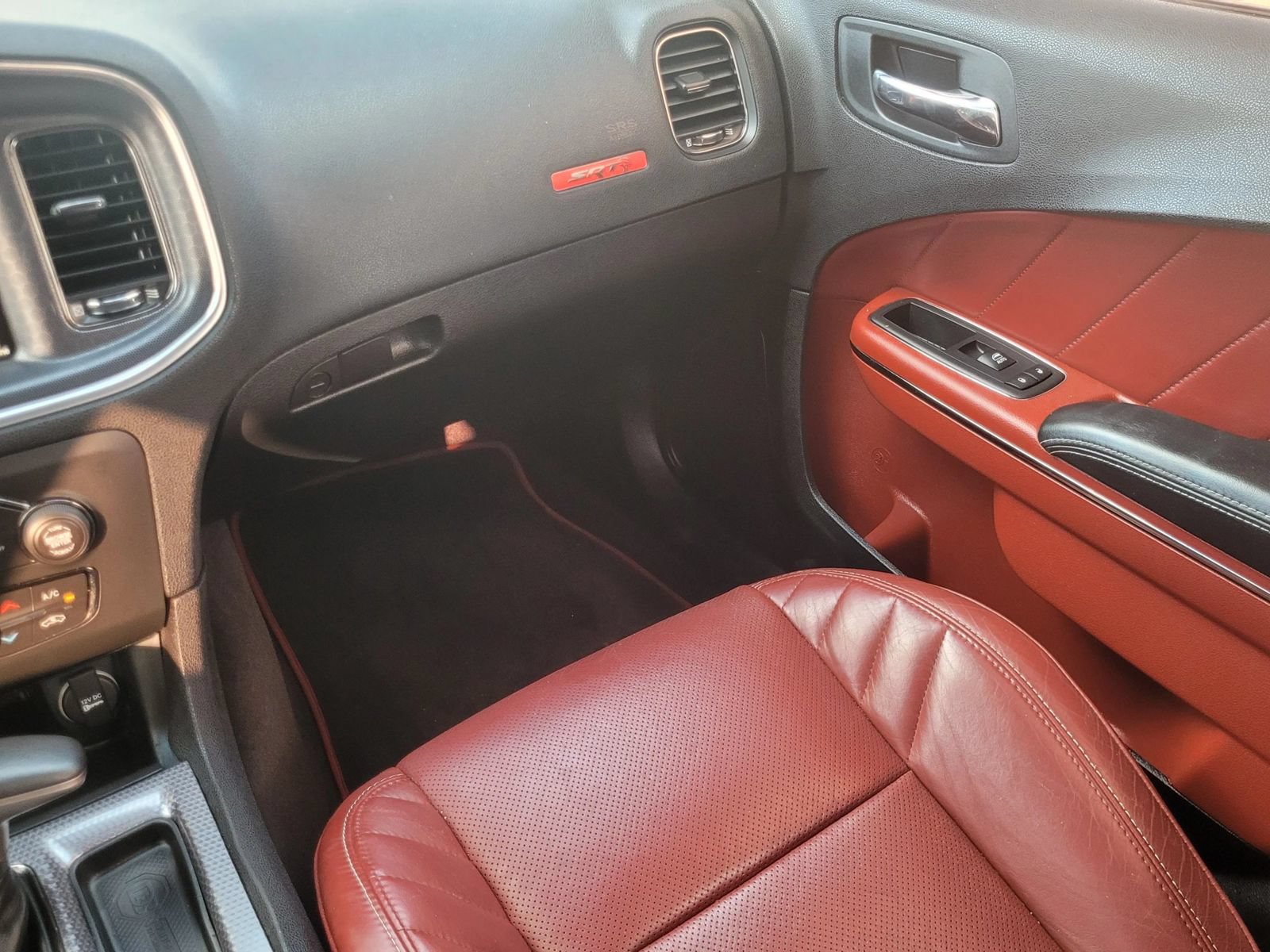 Used 2018 Dodge Charger SRT Hellcat RWD image 17