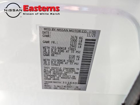 New 2025 Nissan Pathfinder SV w/ SV Premium Package image 31