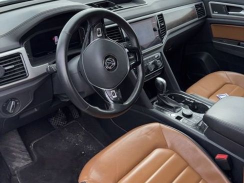 Used 2019 Volkswagen Atlas SEL Premium image 7