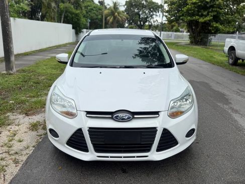 Used 2014 Ford Focus SE FWD image 3