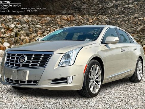 Used 2015 Cadillac XTS Luxury image 1