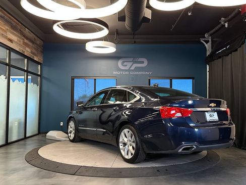 Used 2019 Chevrolet Impala Premier w/ Premier Convenience Package FWD image 5