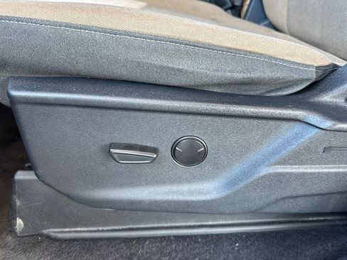 Used 2023 Ford F150 XLT image 17