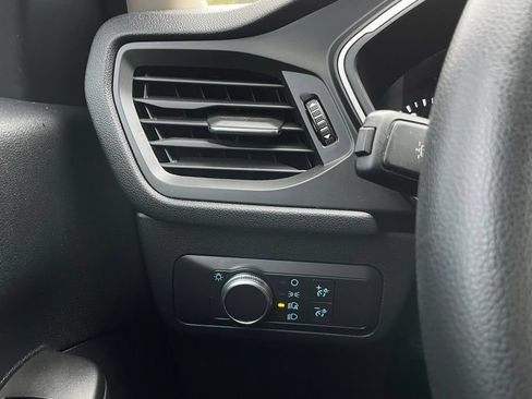 Used 2020 Ford Escape SE FWD image 14