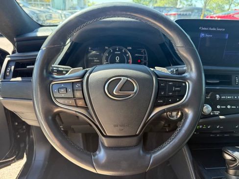 Used 2022 Lexus ES 350 w/ Premium Package FWD image 9