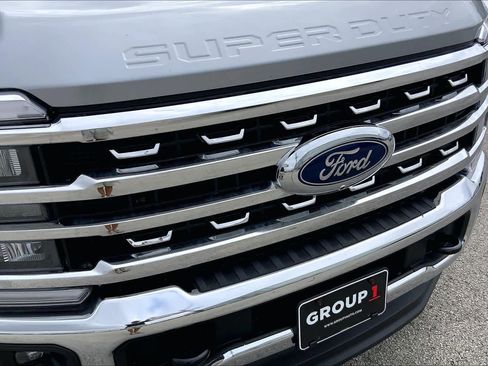 Used 2024 Ford F250 Lariat w/ FX4 Off-Road Package AWD/4WD image 30