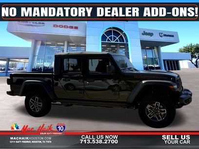 New 2025 Jeep Gladiator Mojave w/ Convenience Group