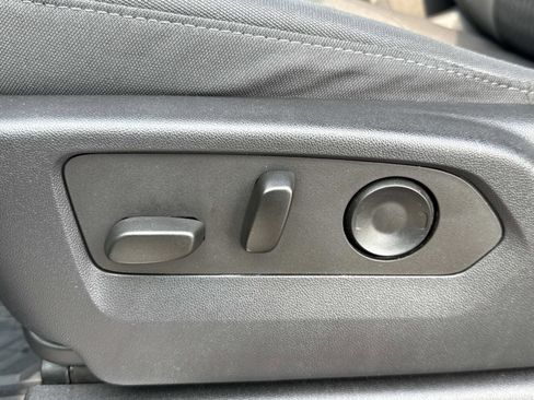 Used 2022 Chevrolet Silverado 1500 RST image 14