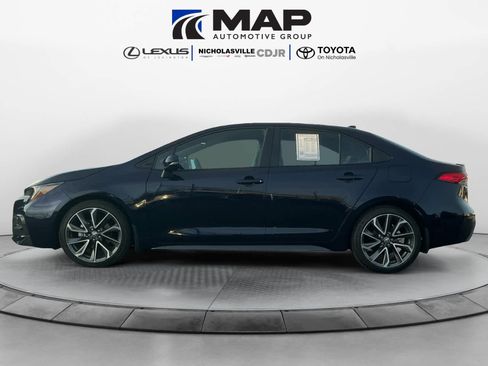 Used 2022 Toyota Corolla SE image 2