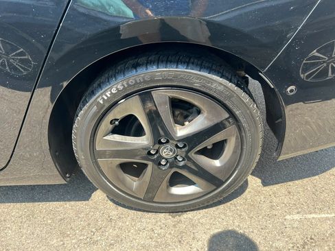 Used 2022 Toyota Prius XLE FWD image 10