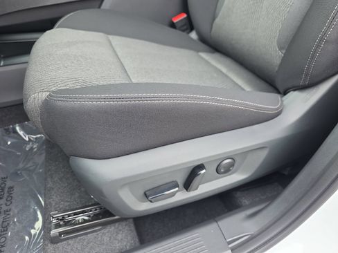 New 2026 Nissan Rogue SV w/ Cold Weather Package FWD image 28