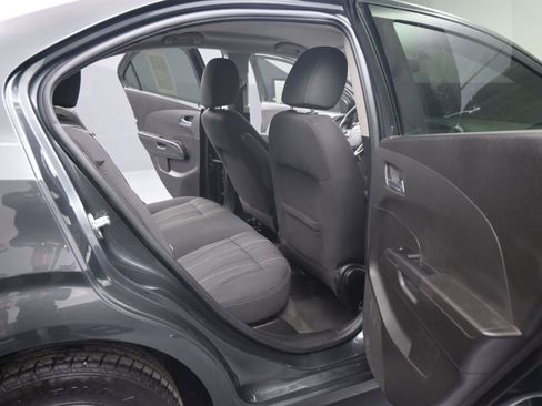 Used 2020 Chevrolet Sonic LT image 17