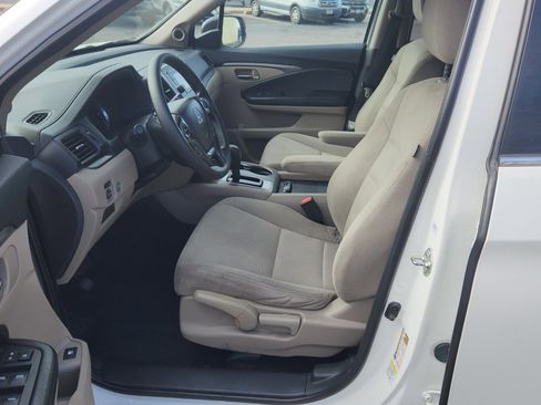 Used 2016 Honda Pilot LX image 24